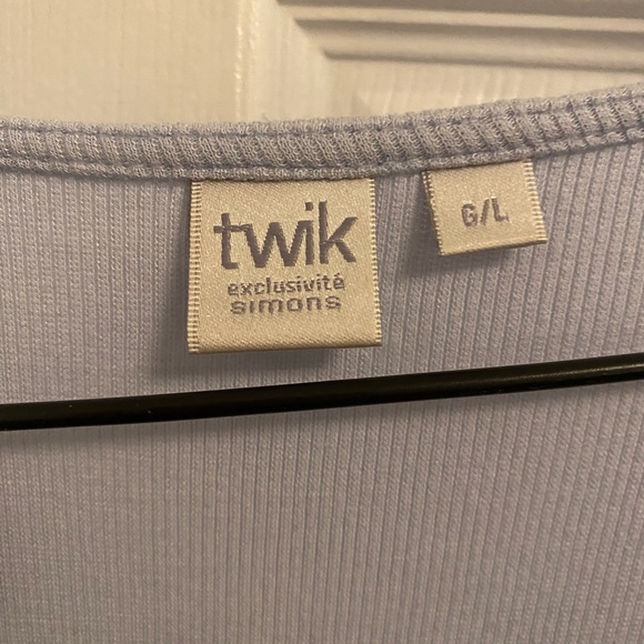 light blue tie crop top - Picture 3 of 3